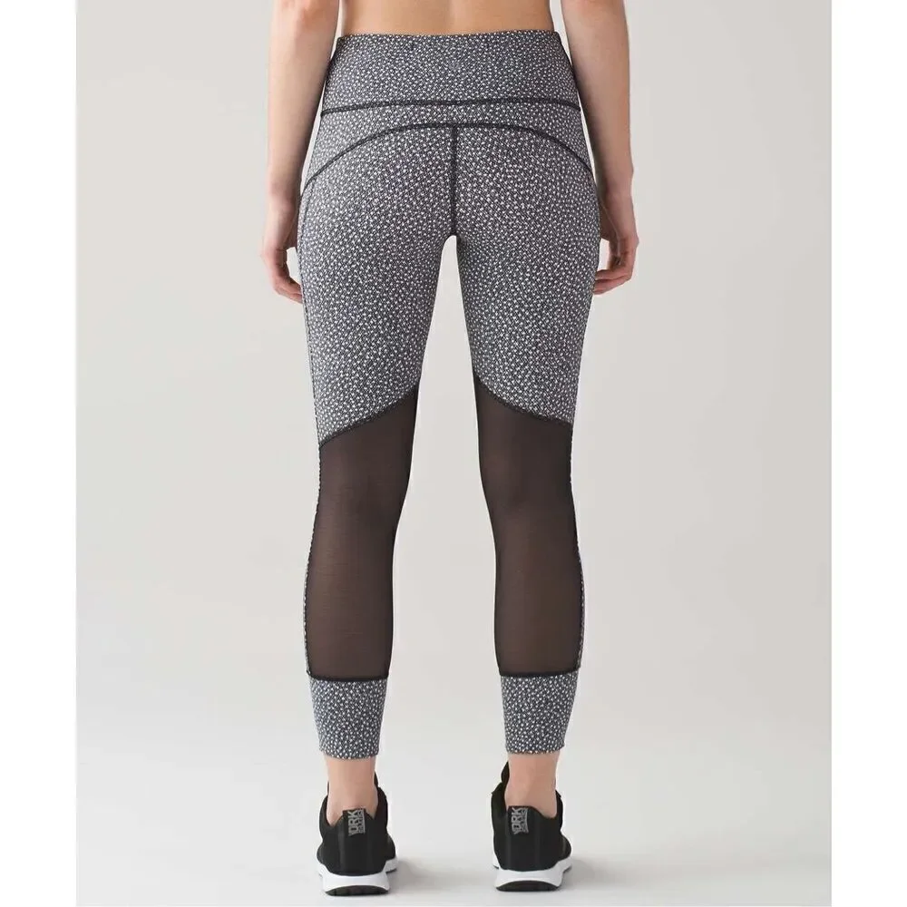 Womens Lululemon Hit It 7/8 Tight